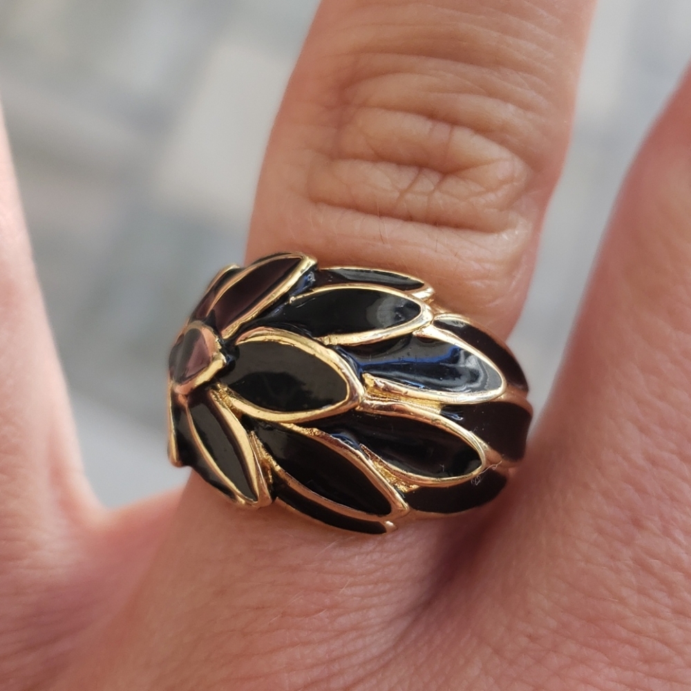 18kt GEA ring